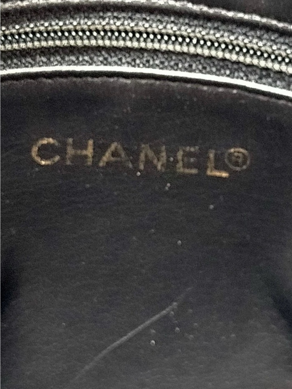 CHANEL Black Lambskin CC Chain Tote Shoulder Bag 24k plated Gold Hardware - Picture 11 of 15
